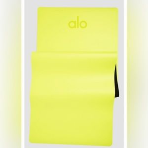 NEW* ALO YOGA Warrior Mat